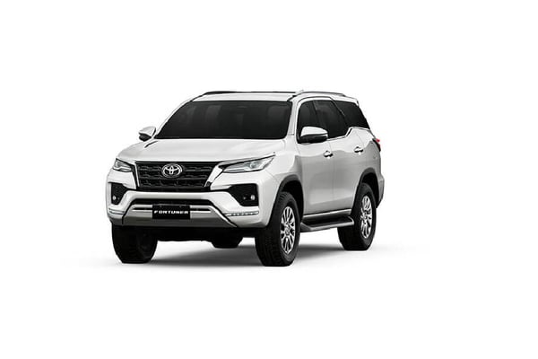 fortuner21-blanco040_02x-01