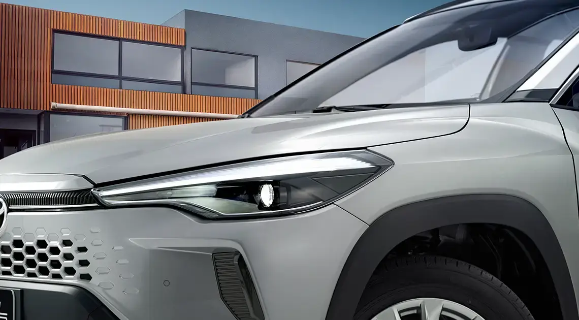 camioneta-toyota-corolla-cross-sistema-iluminacion-desktop