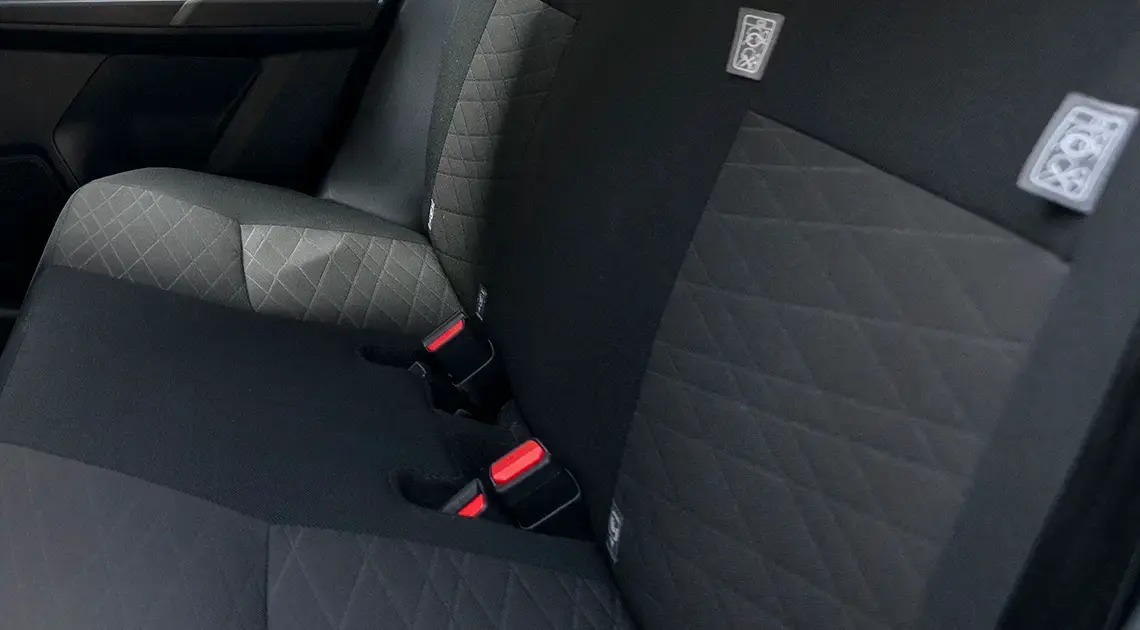 toyota-agya-asientos-anclaje-isofix